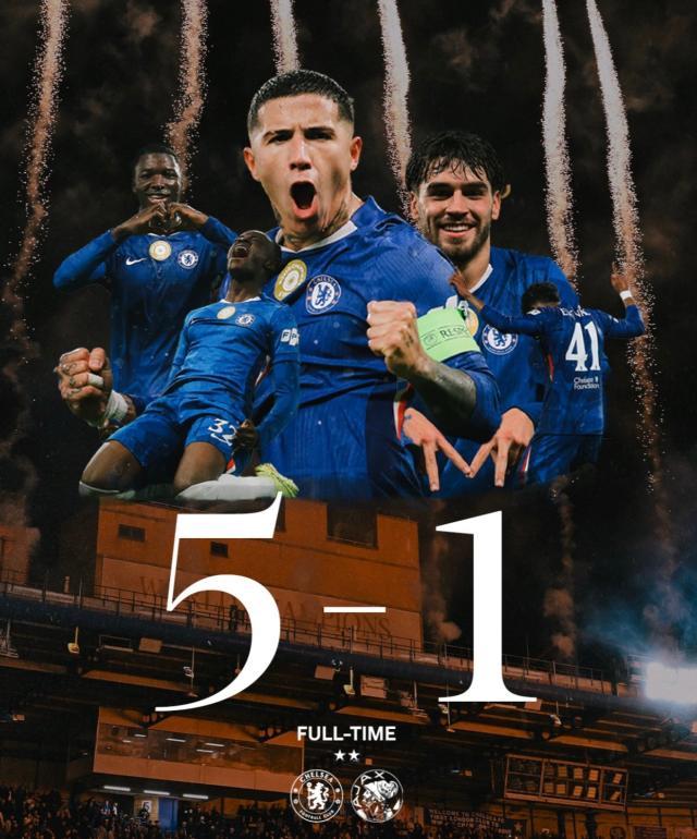 最年长的球, 前场选择