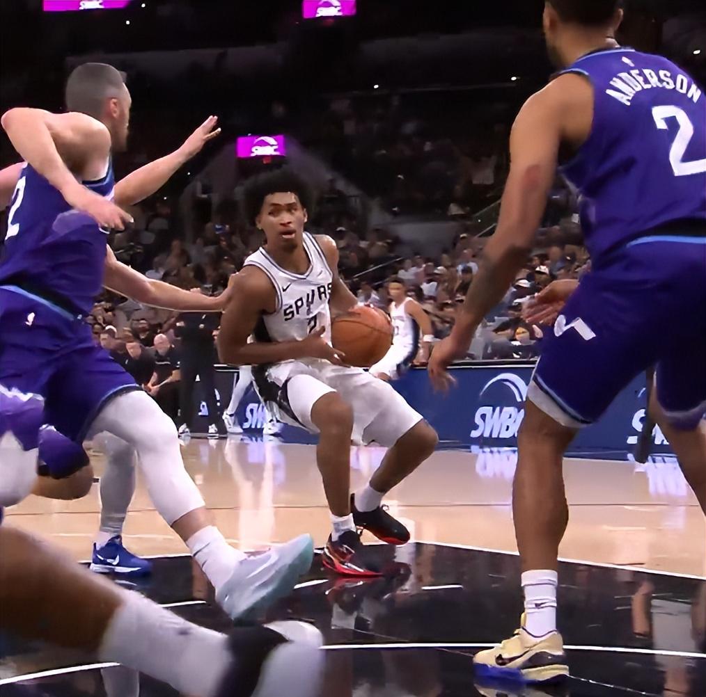 写道, 面对努尔基, 圣安东尼奥 写道, 面对努尔基, 圣安东尼奥